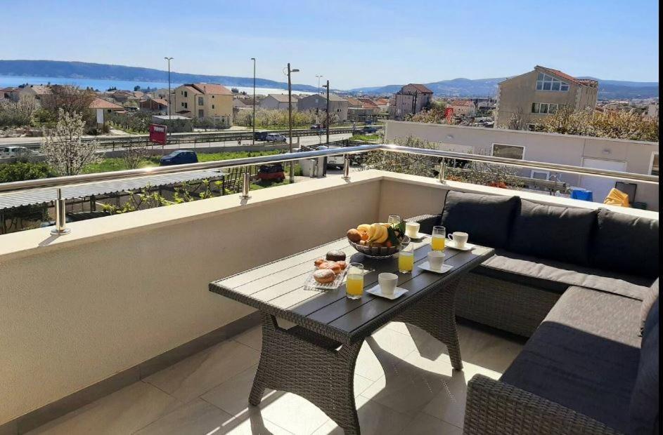 Villa Axioma 4-Star Luxury Villa, 2 Apartments, Sea View , Close To Beach, Sea View Terrace Kastela Room photo